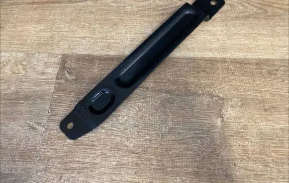 Battery bracket