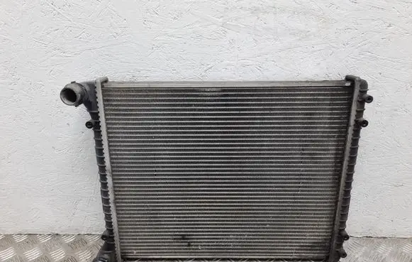 Audi A2 Coolant radiator 8Z0121251D
