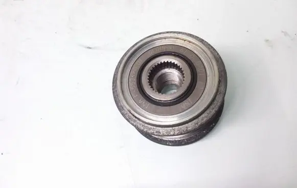 Skoda Octavia Mk2 (1Z) Alternator pulley F55347001