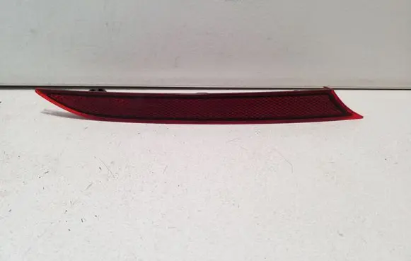 BMW 3 G20 G21 Rear tail light reflector 8074229