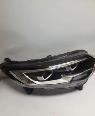 Renault Kadjar Headlight/headlamp 260106036R