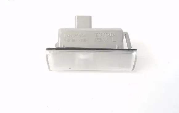 Lexus RX 450H Number plate light 8169048010
