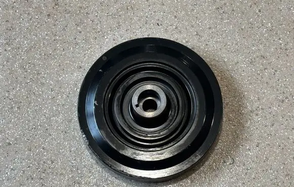 BMW M5 F90 Crankshaft pulley 7852253