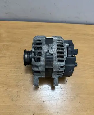 Mercedes-Benz B W246 W242 Generator/alternator A0009063322