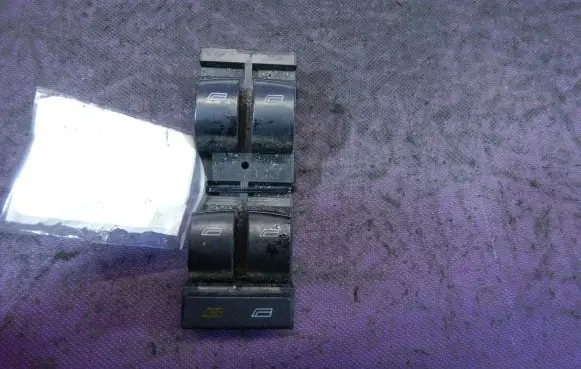 Audi A6 S6 C5 4B Quarter vent window switch 4B0959851