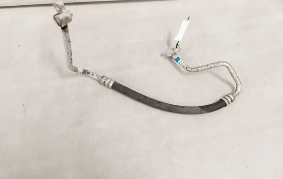 Hyundai Veloster Air conditioning (A/C) pipe/hose
