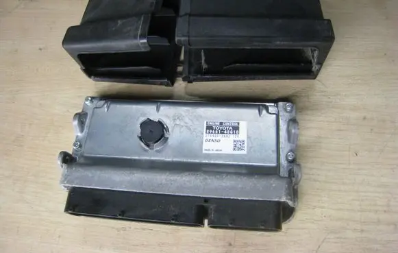 Lexus RX 450H Engine control unit/module 8966148G10