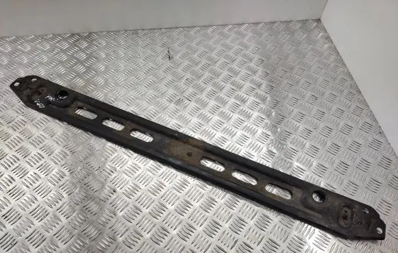 Volvo V60 Radiator mount bracket 31368100