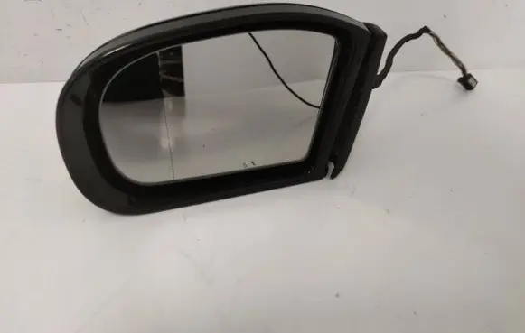 Mercedes-Benz C W203 Front door electric wing mirror 413133417