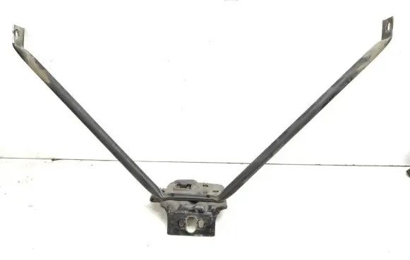 BMW X3 E83 Radiator support slam panel bracket 