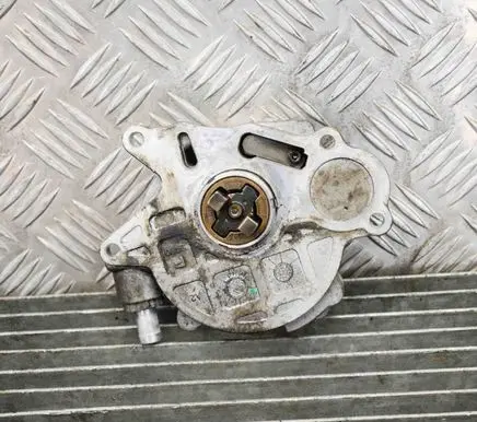 Audi A5 Sportback 8TA Vacuum pump 03L145100