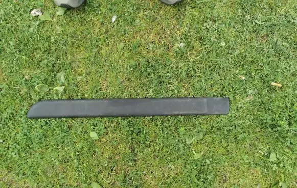 Suzuki Swift I Rear door trim (molding) 990E0-63J39-000 00236401