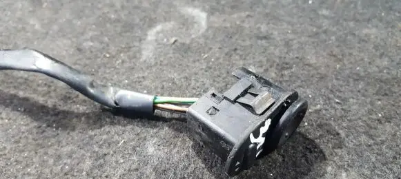 Opel Omega B1 Wing mirror switch