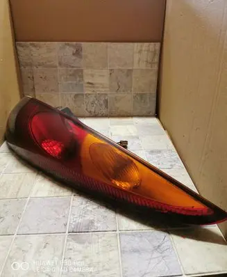 Nissan Almera Tino Rear/tail lights