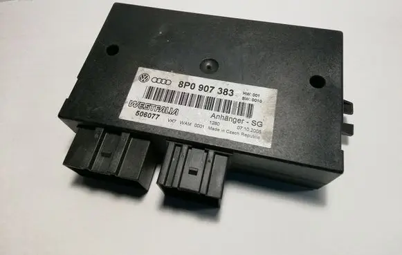 Audi A3 S3 8L Tow bar trailer control unit/module 8P0907383