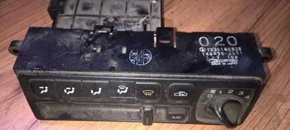 Subaru Legacy Climate control unit 72311ac020 146430-3531