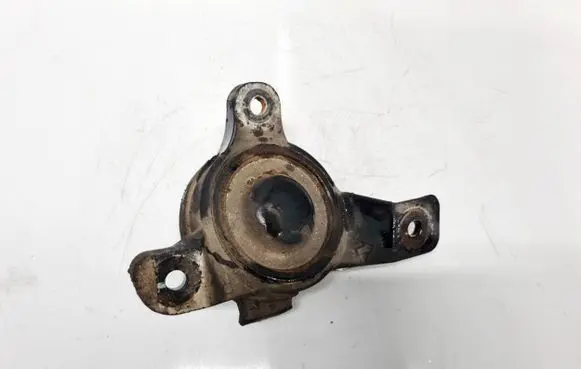 Subaru B9 Tribeca Engine mount bracket 41022A0021