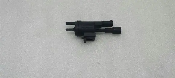 Mercedes-Benz CL C215 Vacuum valve A0025401497
