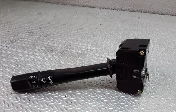 Honda CR-V Indicator stalk M15884