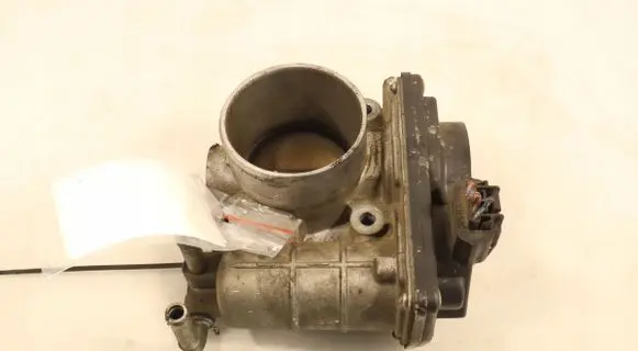 Nissan Qashqai Throttle body valve SERA52601