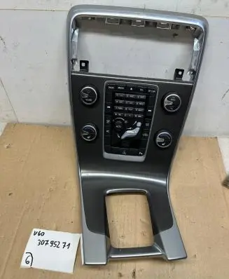 Volvo V60 Climate control unit 30795271