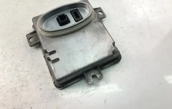 BMW 3 E90 E91 Xenon control unit/module 6948180