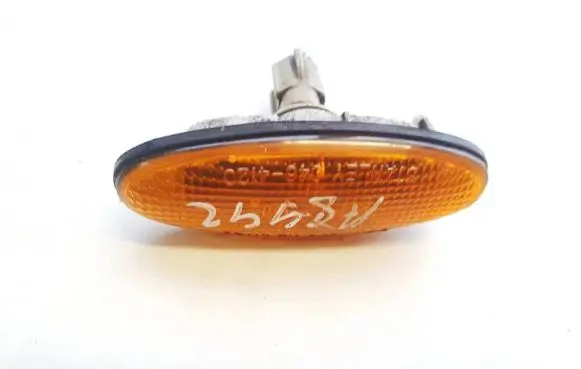 Mazda 323 Front fender indicator light 0464120 046-4120