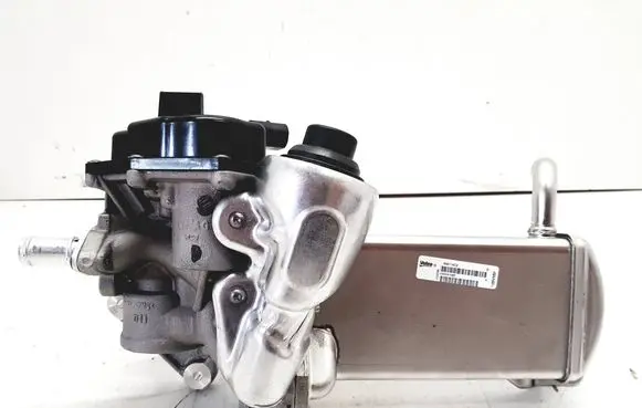 Volkswagen Amarok EGR valve cooler V29041285
