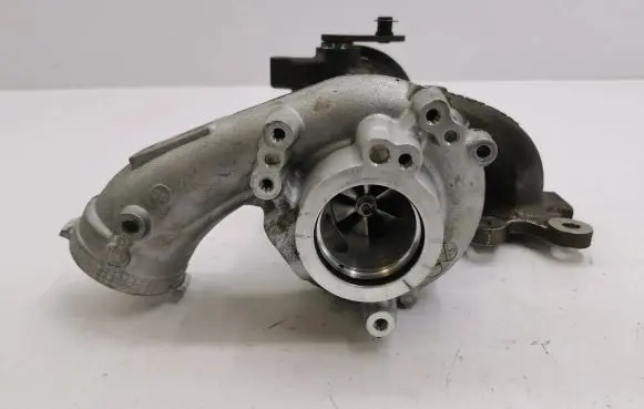 Volkswagen Tiguan Turbo 4918001645 05E145701K LD1