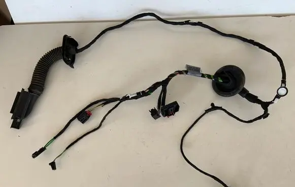 Audi A3 S3 8V Rear door wiring loom 8V5971687A