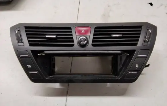 Citroen C4 Grand Picasso Dash center air vent grill 30378238