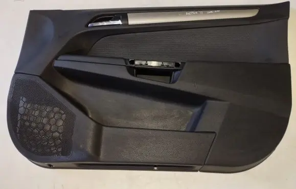 Opel Astra H Front door card panel trim 13244262