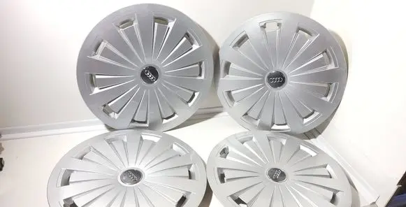 Audi A6 S6 C6 4F R16 wheel hub/cap/trim 8W0601147