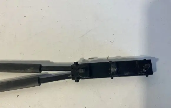 BMW 4 F32 F33 Engine bonnet/hood lock release cable 7411315