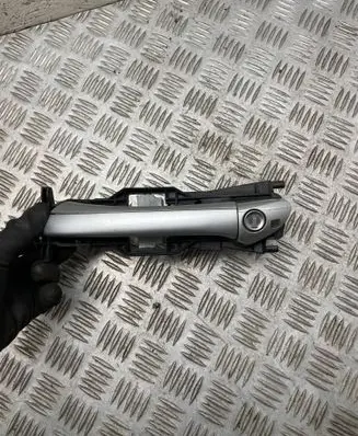 Mercedes-Benz E W211 Front door exterior handle