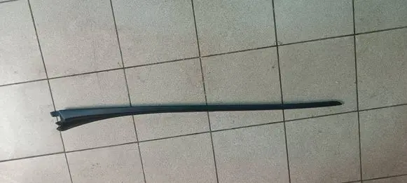 Peugeot 5008 Windshield trim 96858533 66136