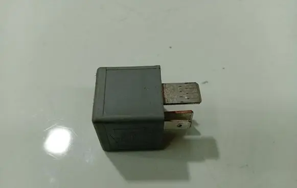 Audi Q7 4L Other relay 8D0951253