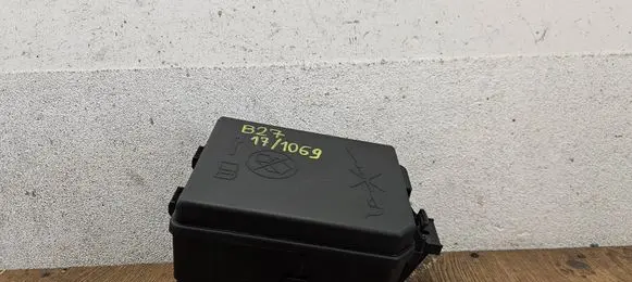 Opel Mokka Fuse box set 95263750 0001364 30050L