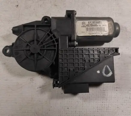 Volkswagen Transporter - Caravelle T5 Front door window regulator motor 6Y2959801
