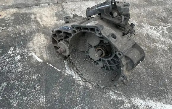 Volkswagen Touran I Manual 6 speed gearbox GNE