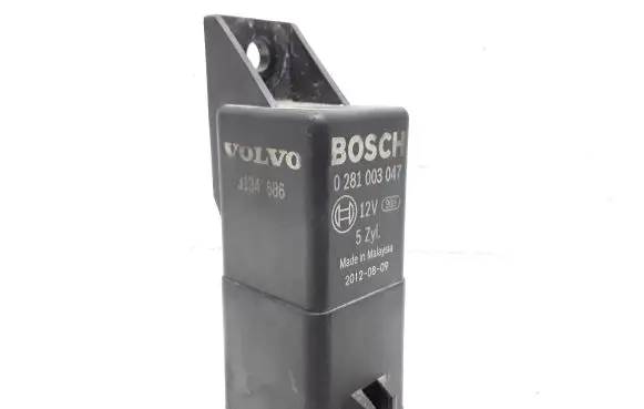 Volvo S60 Glow plug pre-heat relay 31342686 0281003047