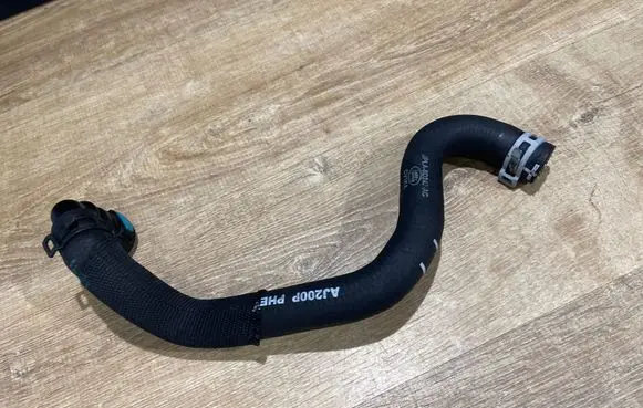 Land Rover Range Rover Sport L494 Engine coolant pipe/hose JPLA8D242AC CV1XA