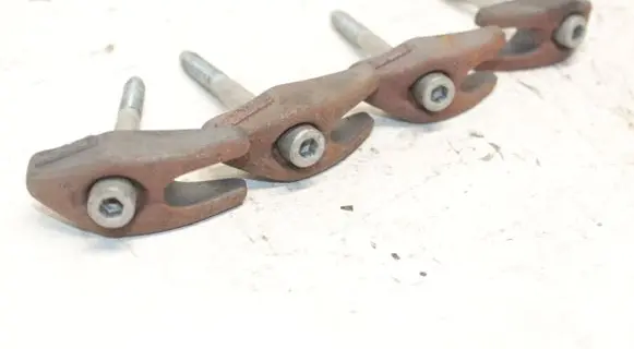 Ford Kuga II Fuel Injector clamp holder 9674341880