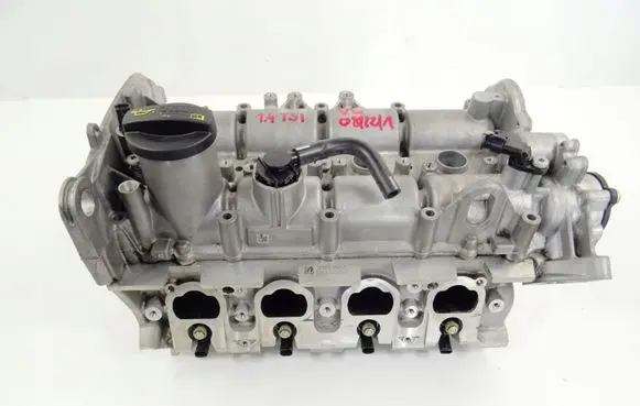 Volkswagen Golf VII Engine head 04E103404M 04E103475AM