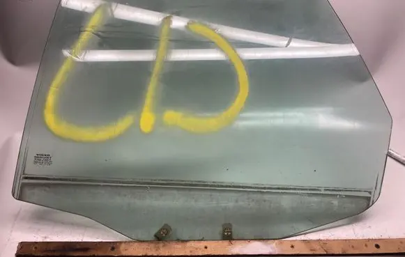 Volvo S40, V40 Rear door window glass 43R00022