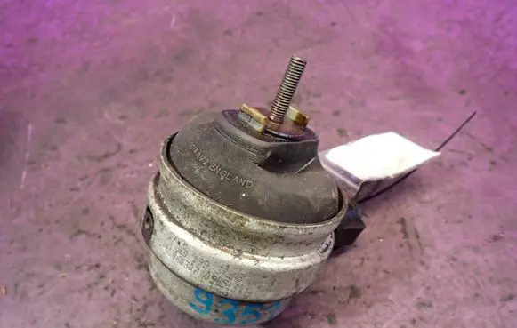 Audi A4 S4 B6 8E 8H Engine mount vacuum valve 