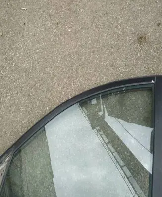 KIA Ceed Front door window glass four-door as2