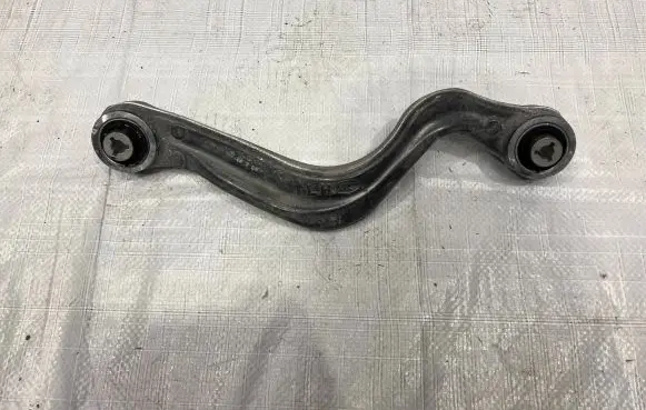 Land Rover Discovery 5 Rear control arm