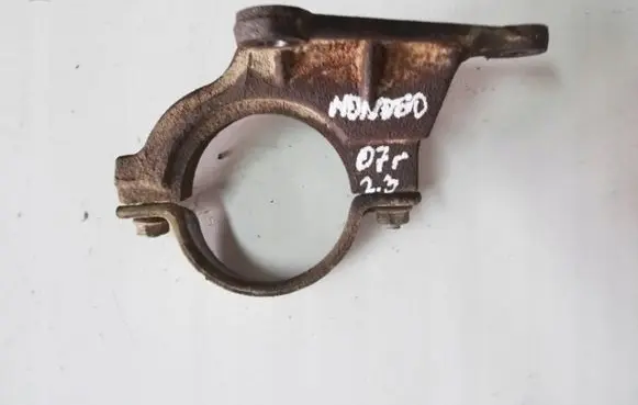 Ford Mondeo MK IV Driveshaft support bearing bracket 