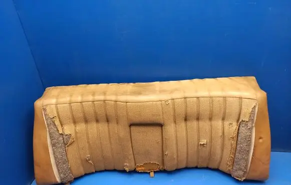 Mercedes-Benz COMPAKT W115 Rear seat 